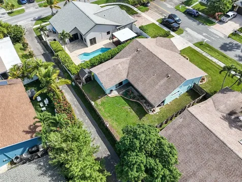 231 SE 9th Street Dania Beach FL 33004