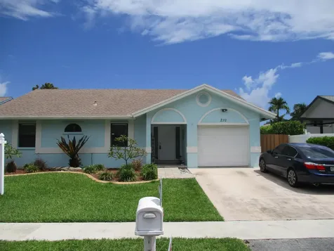 231 SE 9th Street Dania Beach FL 33004