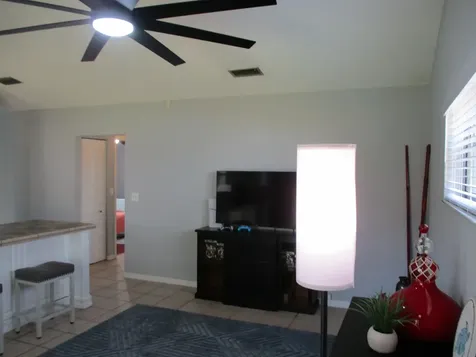 231 SE 9th Street Dania Beach FL 33004