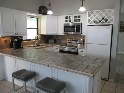 231 SE 9th Street Dania Beach FL 33004