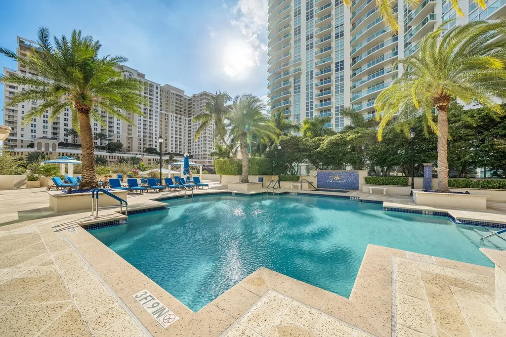 411 N New River Drive E Fort Lauderdale FL 33301