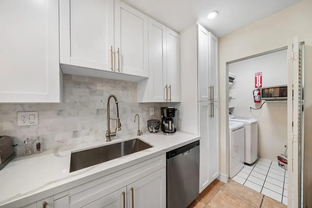 4804 NE 21st Avenue Fort Lauderdale FL 33308