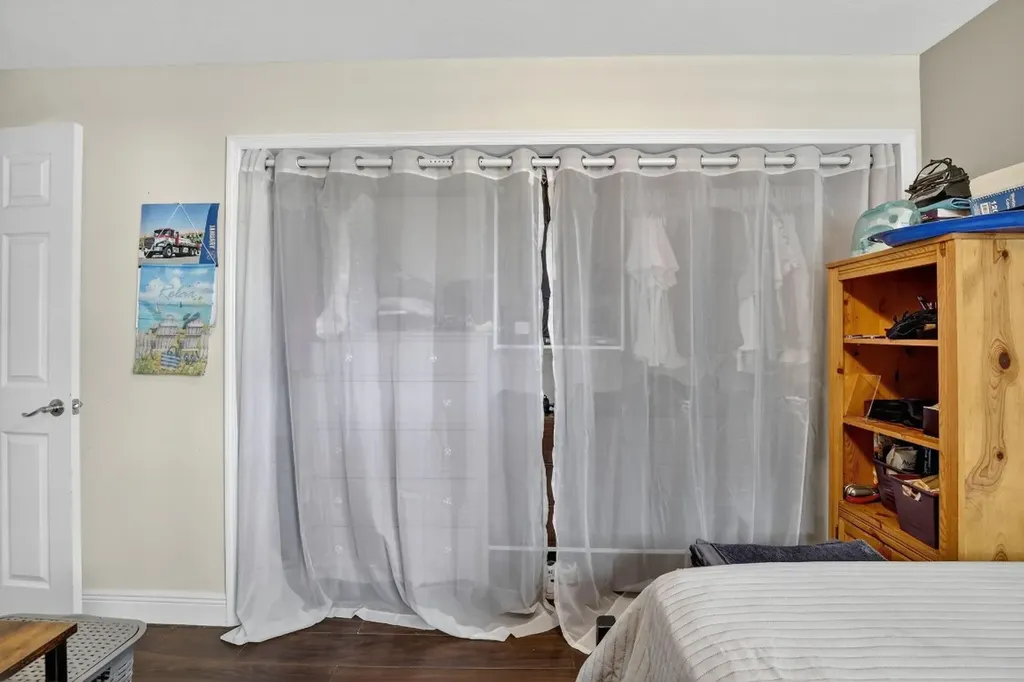 691 Willow Grove Terrace Davie FL 33325
