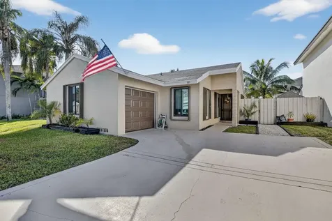 691 Willow Grove Terrace Davie FL 33325