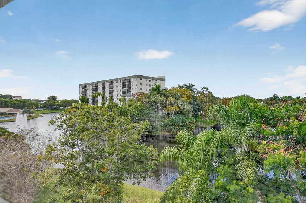 2236 N Cypress Bend Drive Pompano Beach FL 33069