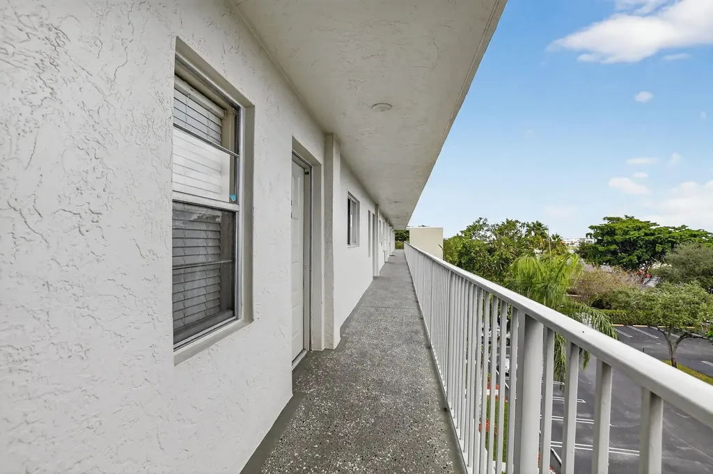 2236 N Cypress Bend Drive Pompano Beach FL 33069