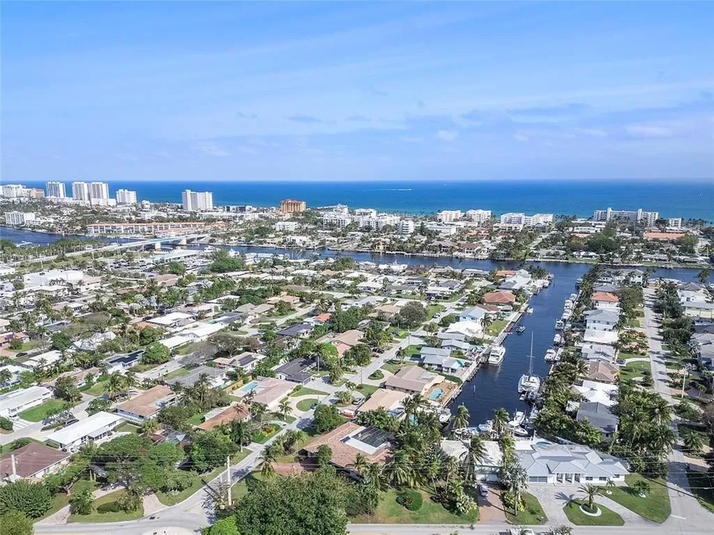 556 SE 15th Avenue Deerfield Beach FL 33441