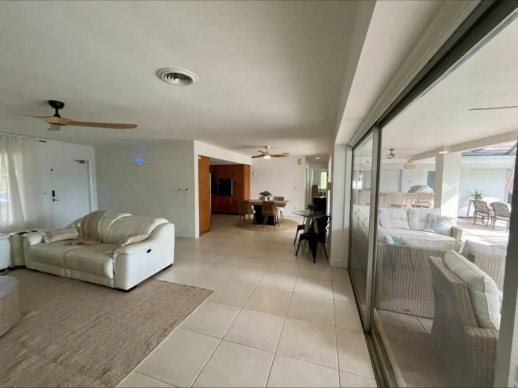 556 SE 15th Avenue Deerfield Beach FL 33441