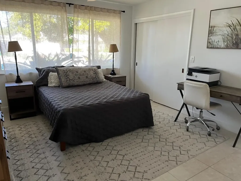 556 SE 15th Avenue Deerfield Beach FL 33441