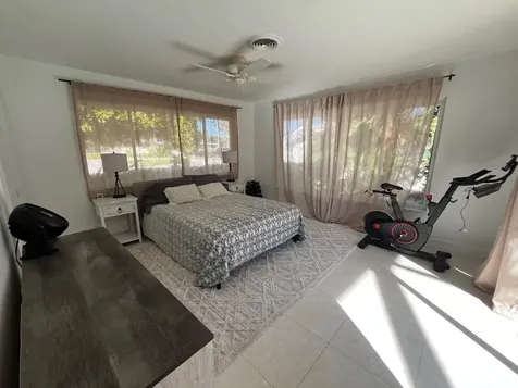 556 SE 15th Avenue Deerfield Beach FL 33441