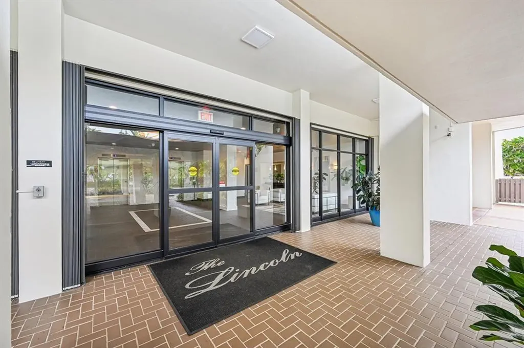 2400 Presidential Way West Palm Beach FL 33401