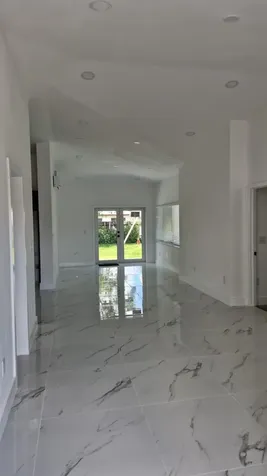 111 NE 45 Street Oakland Park FL 33334