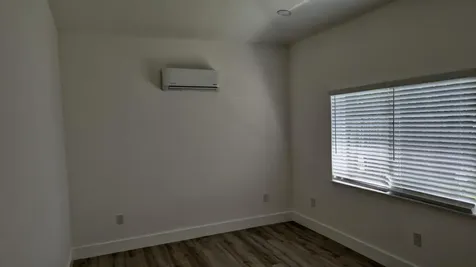 111 NE 45 Street Oakland Park FL 33334