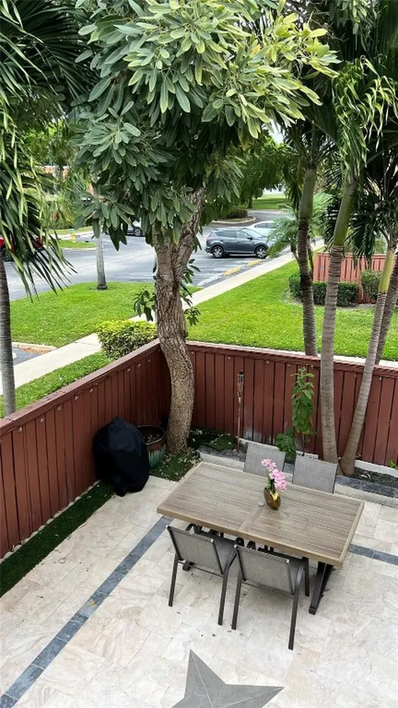 2852 Waterford Drive Deerfield Beach FL 33442