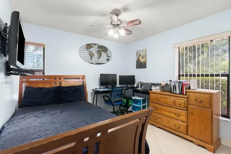 2326 NW 96th Way Coral Springs FL 33065