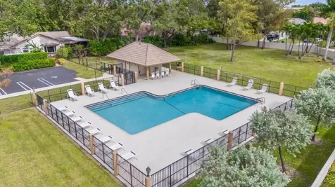 2326 NW 96th Way Coral Springs FL 33065
