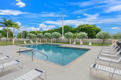2326 NW 96th Way Coral Springs FL 33065