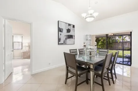 2326 NW 96th Way Coral Springs FL 33065