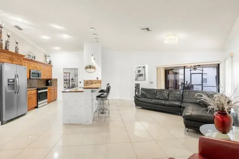 2326 NW 96th Way Coral Springs FL 33065