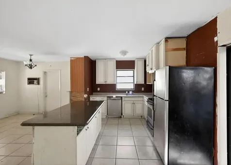 1830 NE 2nd Lane Boynton Beach FL 33435