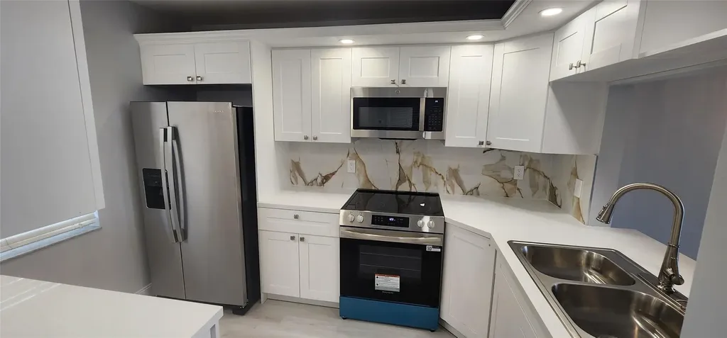 3503 Oaks Way Pompano Beach FL 33069