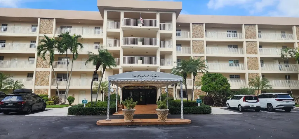 3503 Oaks Way Pompano Beach FL 33069