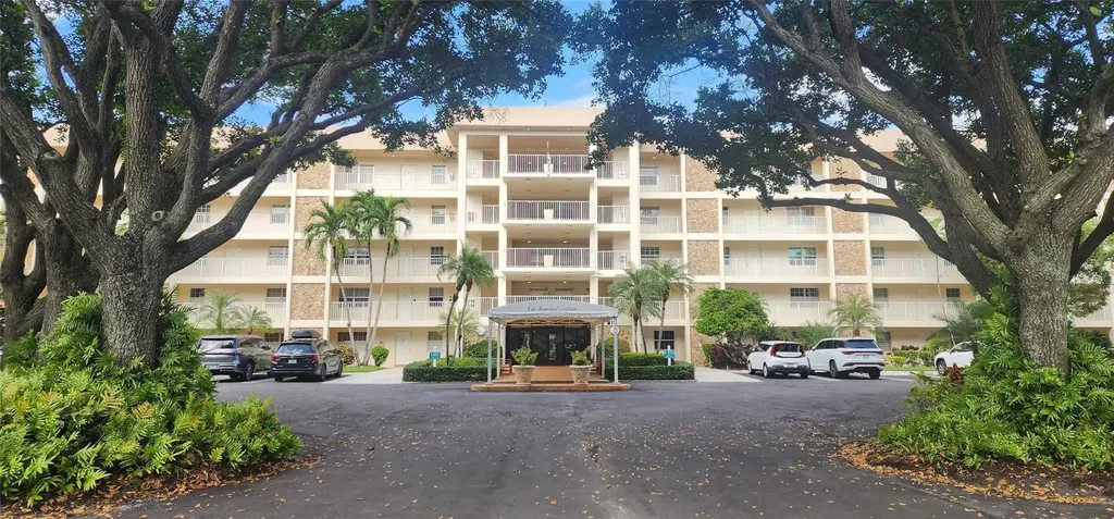 3503 Oaks Way Pompano Beach FL 33069