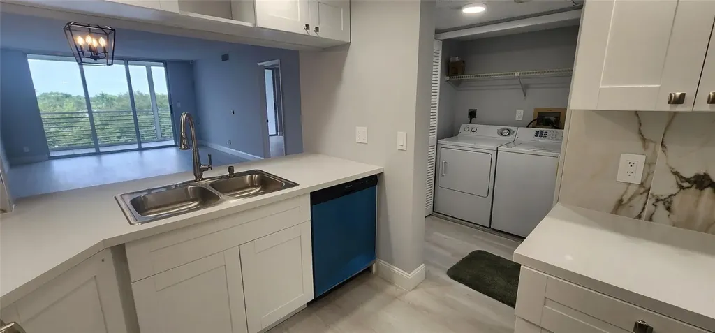 3503 Oaks Way Pompano Beach FL 33069