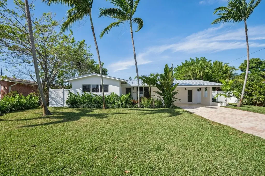 Fort Lauderdale FL, 5621 NE 16th Avenue