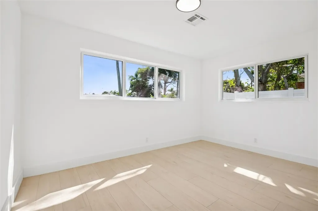 5621 NE 16th Avenue Fort Lauderdale FL 33334