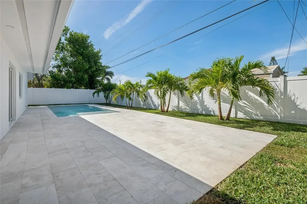 5621 NE 16th Avenue Fort Lauderdale FL 33334