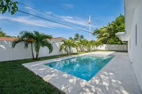5621 NE 16th Avenue Fort Lauderdale FL 33334