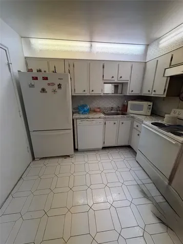 4851 NW 21st Lauderhill FL 33313
