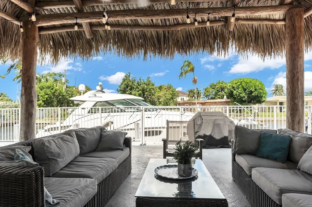2233 SE 15th Street Pompano Beach FL 33062