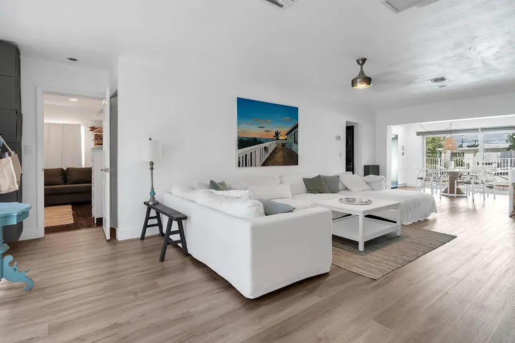 2233 SE 15th Street Pompano Beach FL 33062