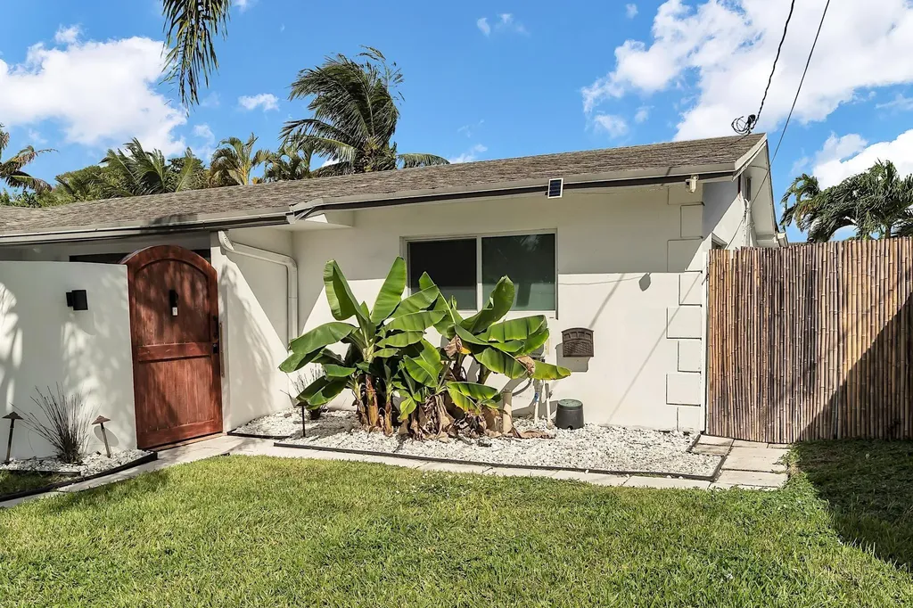 2233 SE 15th Street Pompano Beach FL 33062