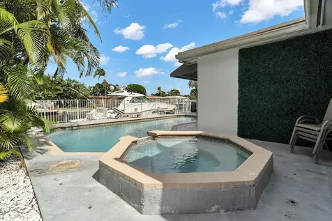 2233 SE 15th Street Pompano Beach FL 33062