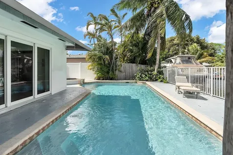 2233 SE 15th Street Pompano Beach FL 33062