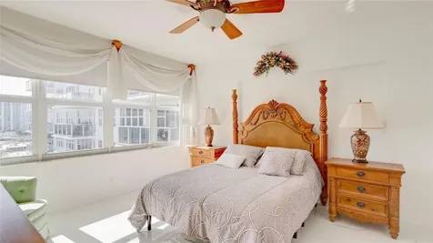 3333 NE 34th Street Fort Lauderdale FL 33308