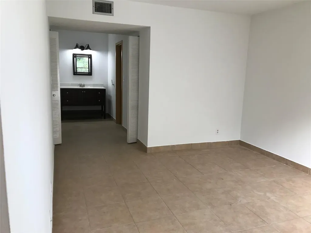 4394 NW 9th Avenue Deerfield Beach FL 33064