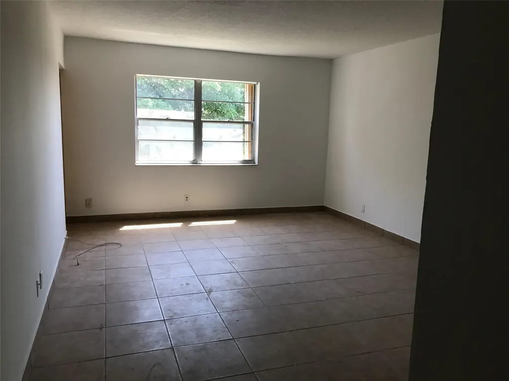 4394 NW 9th Avenue Deerfield Beach FL 33064