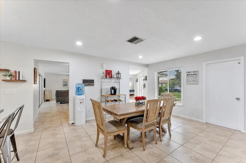 2757 NW 83rd Terrace Coral Springs FL 33065