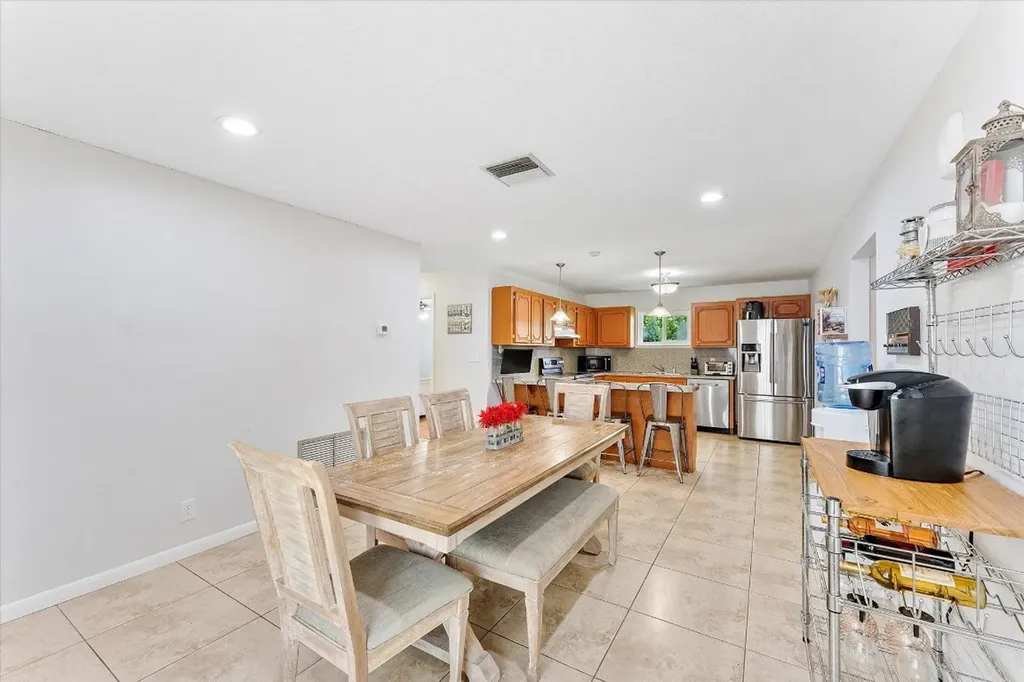 2757 NW 83rd Terrace Coral Springs FL 33065