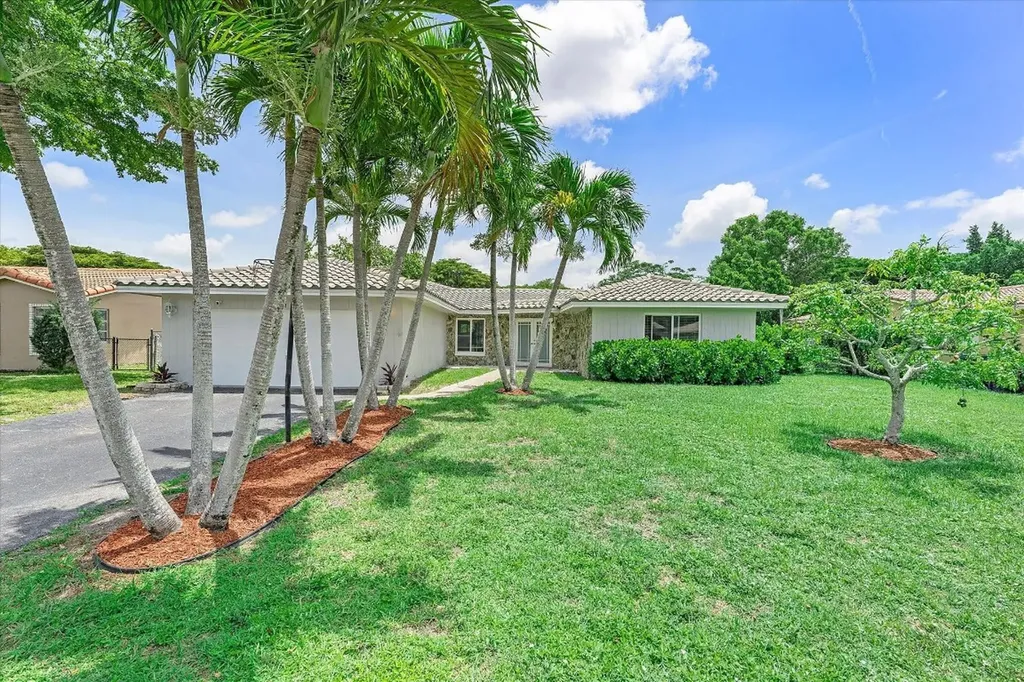 2757 NW 83rd Terrace Coral Springs FL 33065