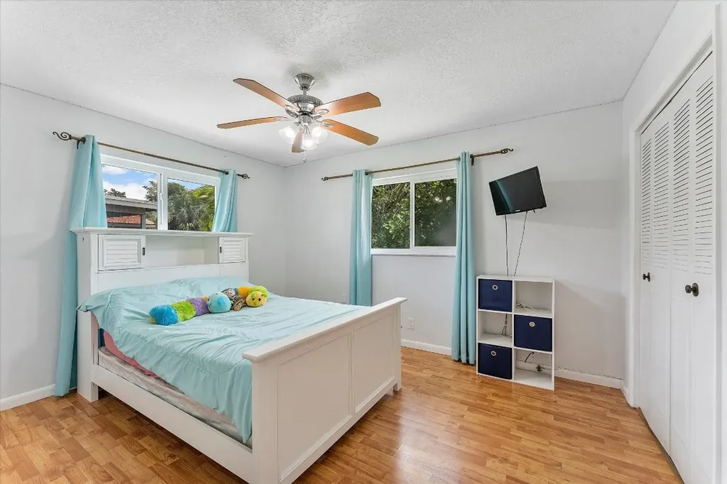 2757 NW 83rd Terrace Coral Springs FL 33065