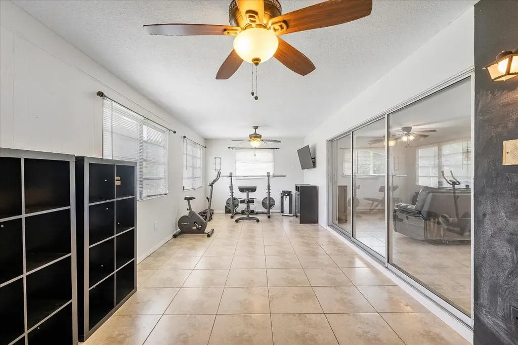 2757 NW 83rd Terrace Coral Springs FL 33065