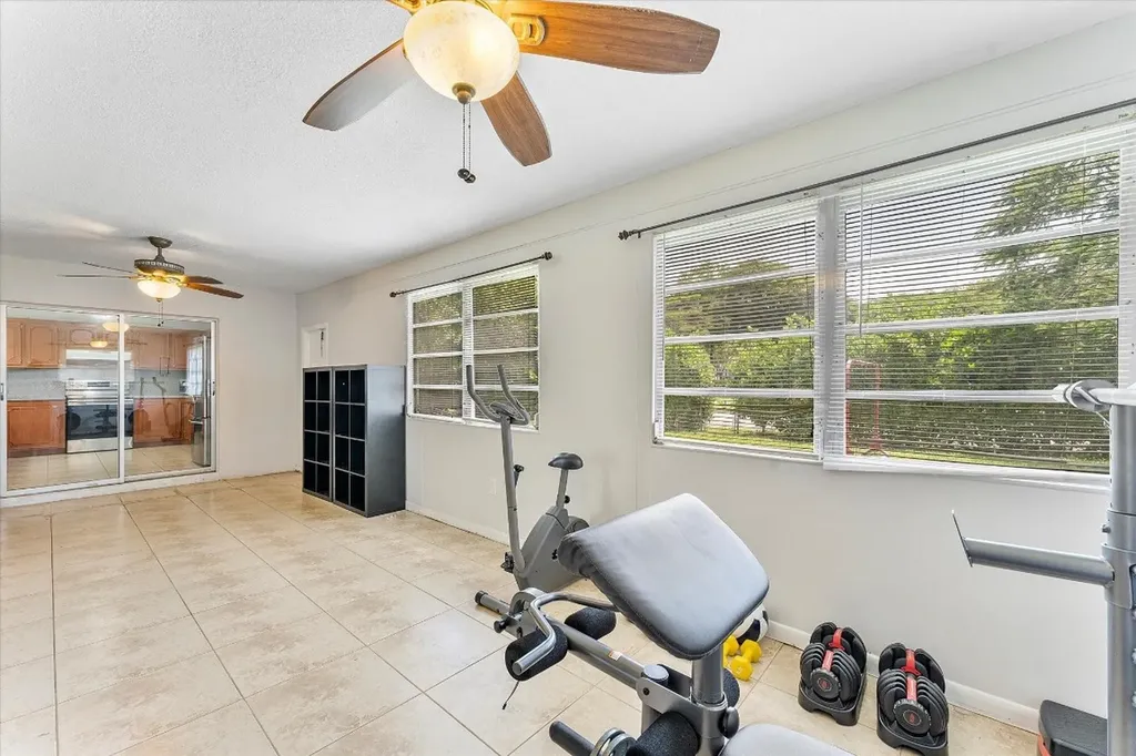 2757 NW 83rd Terrace Coral Springs FL 33065