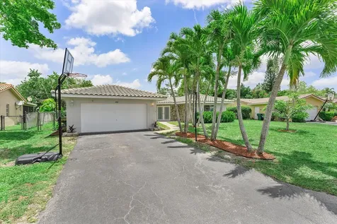 2757 NW 83rd Terrace Coral Springs FL 33065