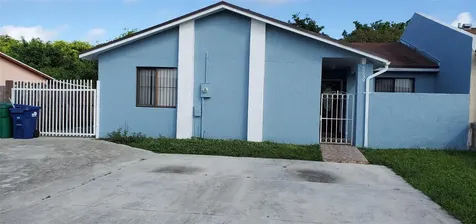 5239 NW 198th Terrace Miami Gardens FL 33055