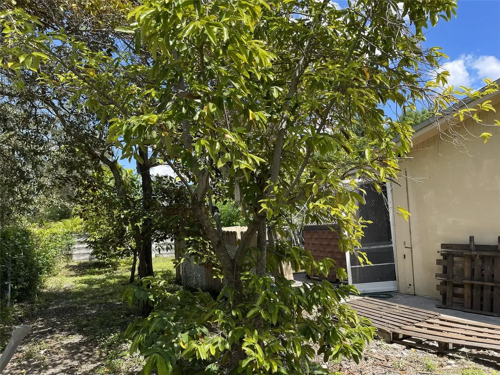 671 NW 38th Street Deerfield Beach FL 33064